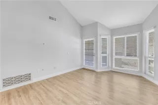 Photo #3: WS23038086 Listing