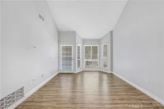 Photo #4: WS23038086 Listing