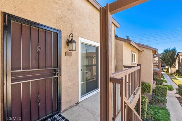 MLS: WS23039192 Condo For Sale