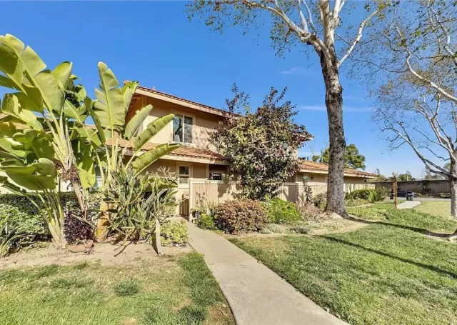 MLS: WS23063819 Condo For Sale