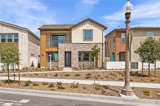 MLS: WS23068521 Condo For Sale