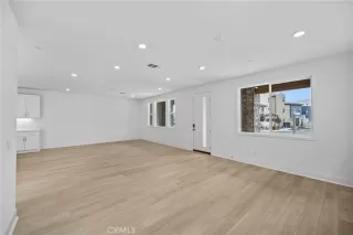 Photo #6: WS23068521 Listing 