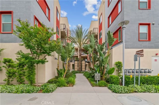 MLS: WS23091980 Condo For Sale