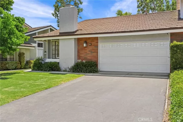 MLS: WS23121599 Condo For Sale