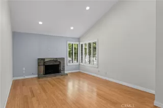 Photo #4: WS23121599 Listing