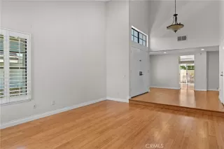 Photo #6: WS23121599 Listing