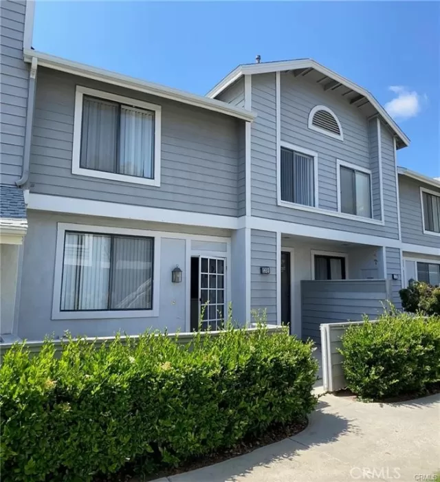 MLS: WS23140798 Condo For Sale