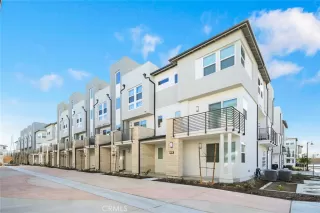 Photo #1: WS23161869 Listing 