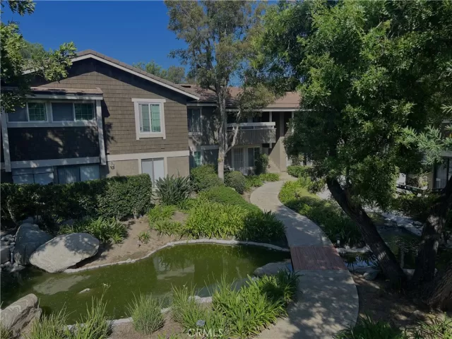 MLS: WS23167589 Condo For Sale