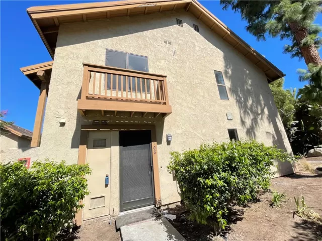 MLS: WS23185288 Condo For Sale