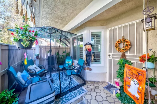 MLS: WS23189035 Condo For Sale