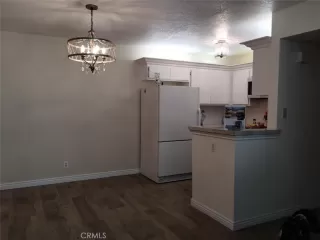 Photo #5: WS23189422 Listing