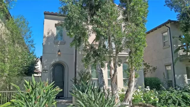 MLS: WS23191187 Condo For Sale