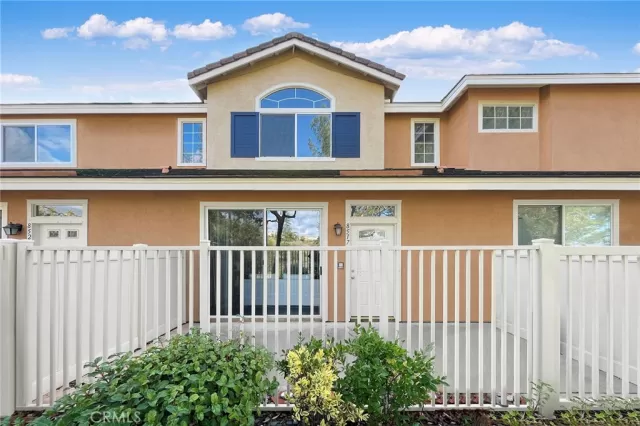 MLS: WS24015299 Condo For Sale