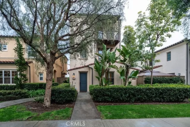 MLS: WS24047336 Condo For Sale