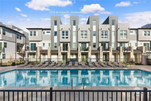 MLS: WS24061267 Condo For Sale