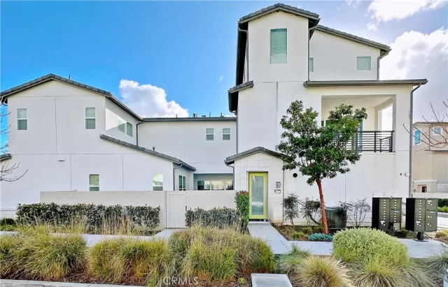 MLS: WS24071012 Condo For Sale