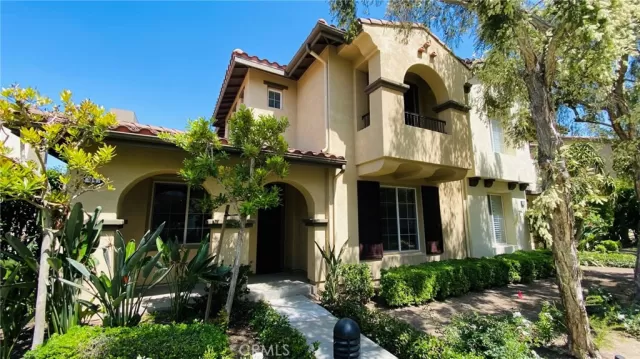 MLS: WS24122456 Condo For Sale