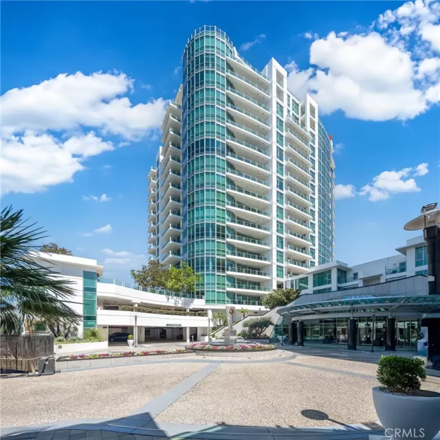 MLS: WS24162404 Condo For Sale