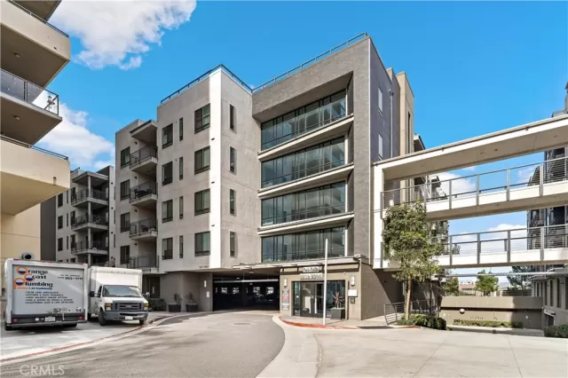 MLS: WS25017424 Condo For Sale