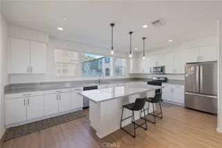 Photo #5: WS25024947 Listing