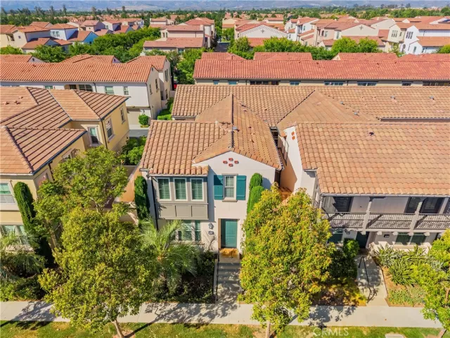 MLS: WS25109238 Condo For Sale