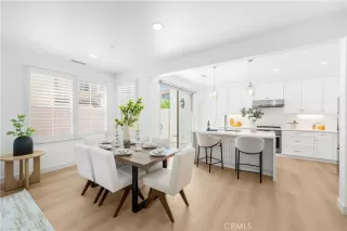 Photo #6: WS25109238 Listing 