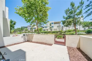 Photo #5: WS25112805 Listing 