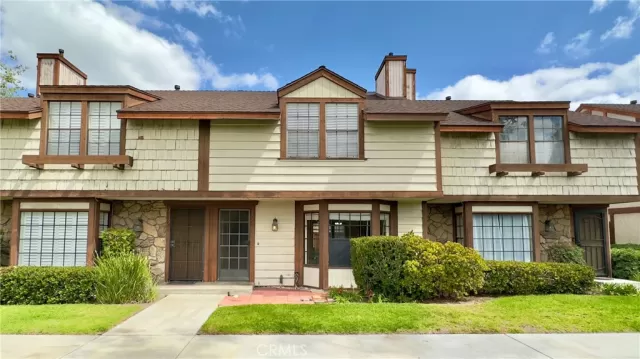 MLS: WS25116043 Condo For Sale