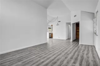 Photo #6: WS25134458 Listing 