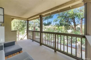 Photo #6: WS25143366 Listing