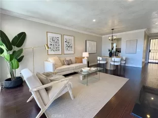 Photo #1: WS25144131 Listing