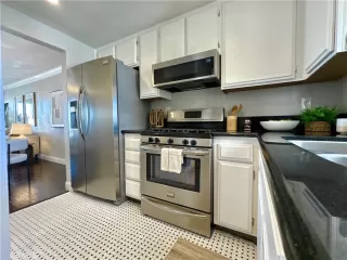 Photo #5: WS25144131 Listing