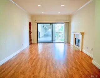 Photo #1: WS25160769 Listing 