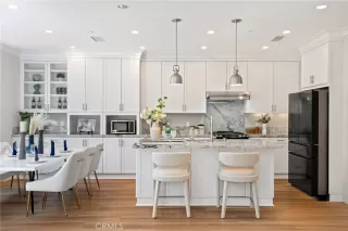 Photo #6: WS25164730 Listing 