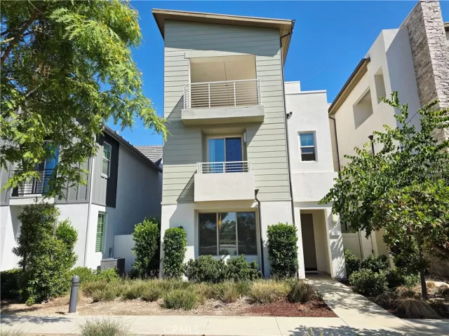 MLS: WS25165409 Condo For Sale