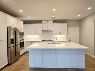 Photo #3: WS25165409 Listing 