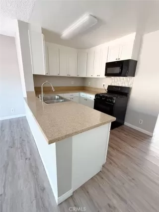 Photo #4: WS25209692 Listing 