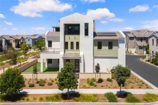 Photo #1: WS25214362 Listing