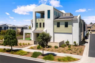 Photo #2: WS25214362 Listing