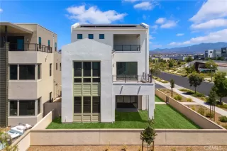 Photo #5: WS25214362 Listing