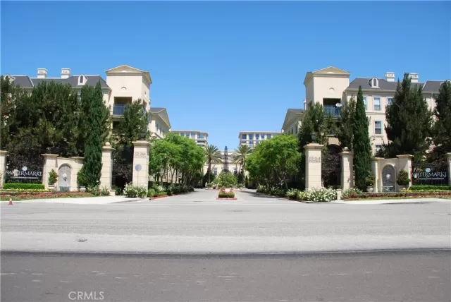 MLS: WS25218224 Condo For Sale