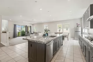 Photo #4: WS25229796 Listing