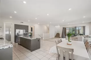 Photo #6: WS25229796 Listing