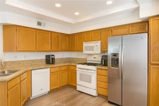 Photo #6: WS25230484 Listing 