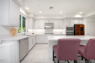 Photo #2: WS25236190 Listing 