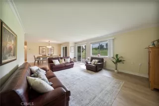 Photo #5: WS25237530 Listing