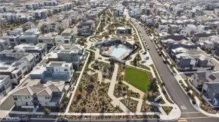 Photo #5: WS25244179 Listing 