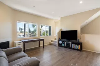 Photo #5: WS25251067 Listing