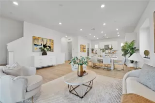 Photo #6: WS25253687 Listing 